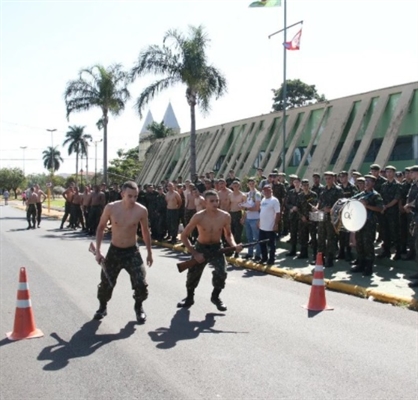 Os atiradores do Tiro de Guerra de Votuporanga participaram de uma competição contra o TG de Araraquara (Foto: Reprodução/Instagram)