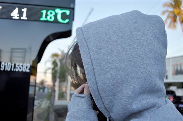 Votuporanguenses terão que tirar os agasalhos do armário nos próximos dias diante da previsão de queda brusca nas temperaturas (Foto: A Cidade)