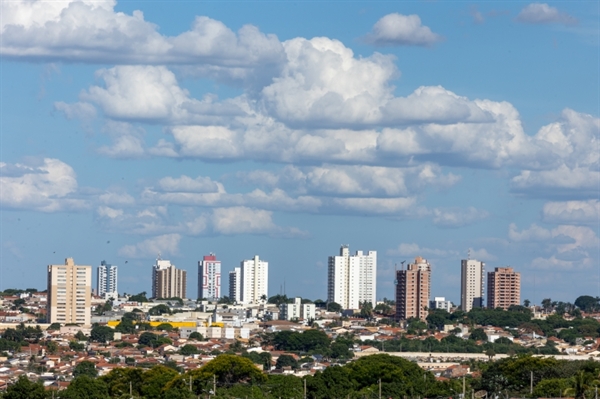A maioria dos estabelecimentos não funciona hoje por causa do feriado de Sexta-feira Santa  Foto: Prefeitura de Votuporanga