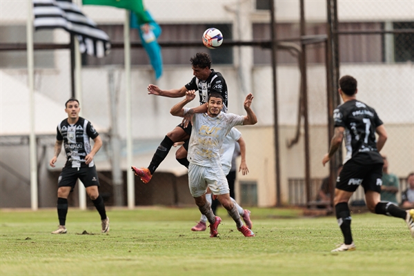 Votuporanguense no jogo contra o Grêmio Prudente em que o ataque voltou a decepcionar. Foto: Rapha Marques
