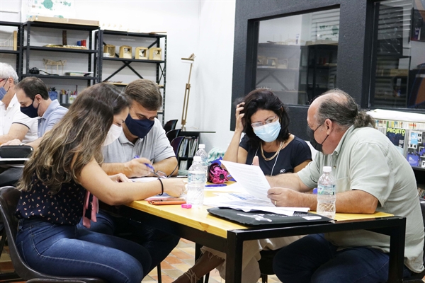 Logo no primeiro dia de evento, os docentes foram recebidos na quadra do Conjunto Poliesportivo (Foto: Unifev)