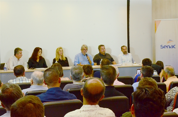 O prefeito Jorge Seba anunciou a doação da área durante uma coletiva de imprensa ontem na sede do Senac (Foto: A Cidade)