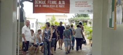 Votuporanguenses relembram os mortos no feriado