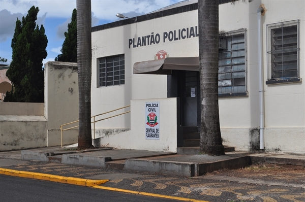 O indiciado foi conduzido para a Central de Flagrantes de Votuporanga, permanecendo à disposição da Justiça (Foto: Aline Ruiz/A Cidade)