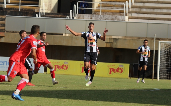 Votuporanguense joga nesta quinta-feira (3) em busca de se manter invencível no retrospecto de partidas contra o Primavera (Foto: Rafael Bento/CAV)