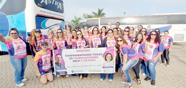 O Sincomerciários de Votuporanga fretou um ônibus e levou associados para participarem dessa grande festa (Foto: Divulgação)