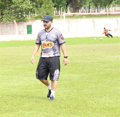 O treinador Rafael Guanaes gostou da fase de treinamentos em preparação para o Campeonato Paulista da Série A2 (Foto: Rafael Nascimento/CAV)