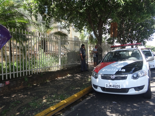 Homem engana pessoas vendendo rifa em nome de igreja 