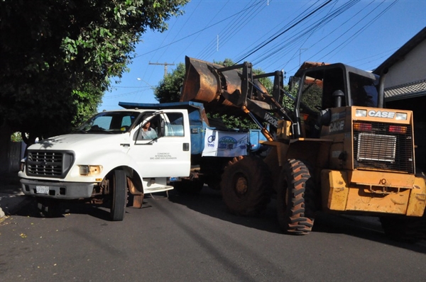 O “Cidade Limpa” será encerrado amanhã depois de passar por todos os bairros de Votuporanga e recolher 558 toneladas de lixo (Foto: Prefeitura de Votuporanga)