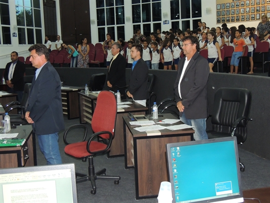Câmara Municipal vota projeto  que destina recursos para Apae