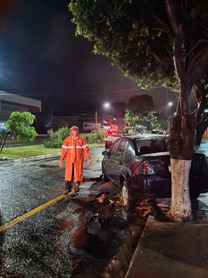 Prejuízo do temporal de anteontem foi estimado pela Prefeitura em mais de R$ 3 milhões diante dos estragos pela cidade (Foto: Prefeitura de Votuporanga)