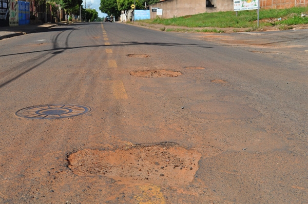 Problemas nas ruas da cidade: o campeão de reclamações dos moradores de Votuporanga