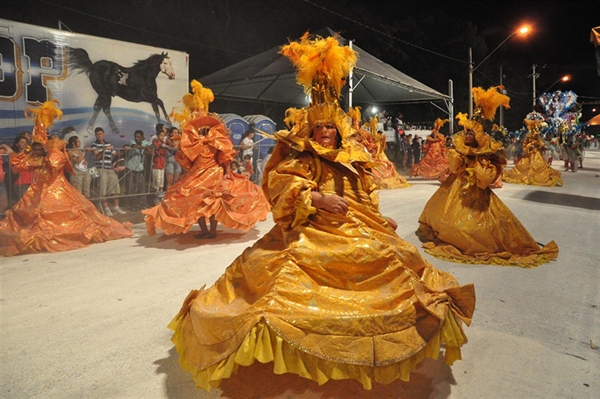 Município abre inscrições para escolas de samba