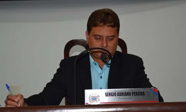 Sergio Adriano Pereira começou a exercer o papel de presidente na sessão do legislativo