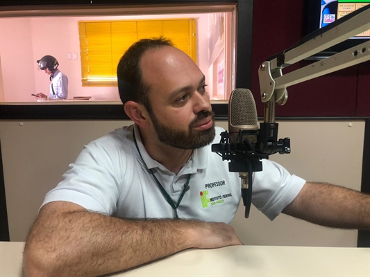 O diretor da Instituição, Marcos Furini, esteve nos estúdios da Cidade FM na manhã desta quinta-feira (Foto: A Cidade