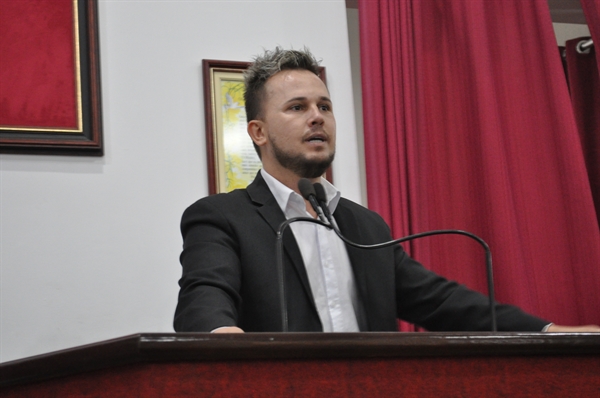 O ex-secretário de Direitos Humanos e vereador eleito, Emerson Pereira (SD), entrou com duas ações contra a Prefeitura de Votuporanga há de dez meses (Foto: Gabriele Reginaldo/A Cidade)