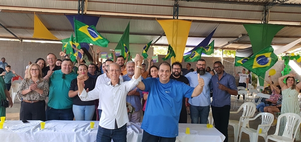 Dalbert Mega e Antonio Carlos Francisco tiveram a candidatura homologada em convenção (Foto: A Cidade)