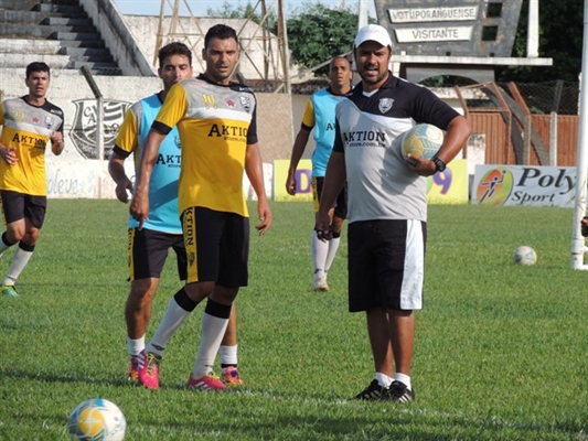 Boa fase do volante Paulinho, homem surpresa do meio-campo, é a aposta de gols do CAV na tarde de hoje 