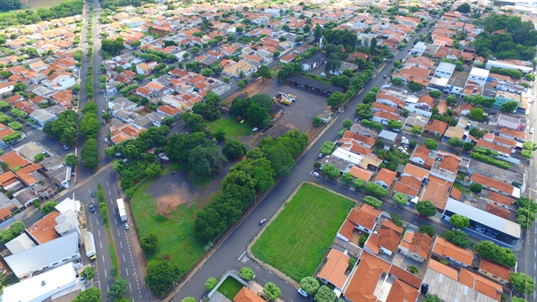  Prefeito dá sequência às tratativas da doação da antiga sede do DER ao município (Foto: Divulgação/Prefeitura de Votuporanga)