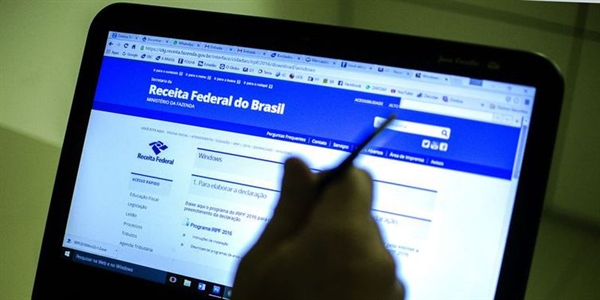 O pagamento das restituições do IR começa no dia 15 de junho e vai até o dia 17 de dezembro de 2018 (Foto: Reprodução)