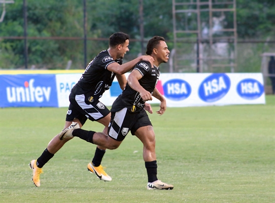 Orlando Júnior fez o gol da vitória (Foto: Rafa Bento/CAV)