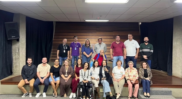 Representantes de várias cidades da região participaram do encontro em Votuporanga  (Foto: Prefeitura de Cardoso)