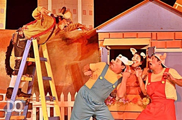 Musical ‘Os Três Porquinhos e o Lobo Trapalhão’ é apresentado hoje