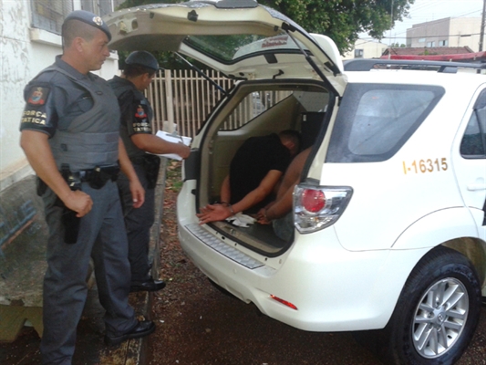 Ação da Força Tática apreende 160 porções de crack e maconha