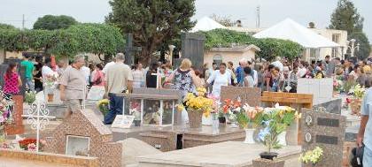 Cemitério Municipal recebe mais de 18 mil pessoas