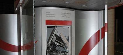 Tiroteio, explosão e sequestro põem em alerta a PM