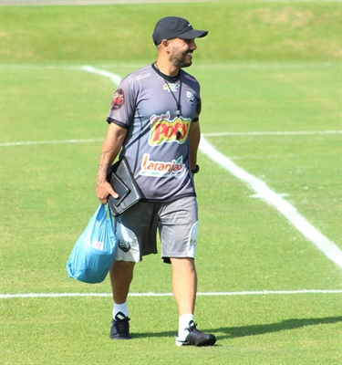 Técnico Rafael Guanaes reconheceu tarde de péssimo futebol do CAV, mas prometeu reação do time no Campeonato Paulista da Série A2 (Foto: Rafael Nascimento/CAV)