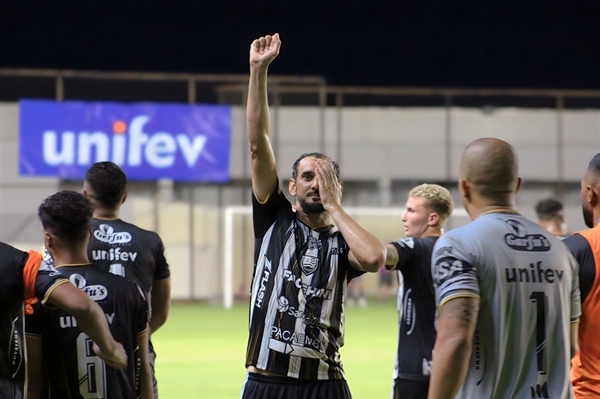 Atacante Gabriel Barcos (Foto: Rafa Bento/CAV)