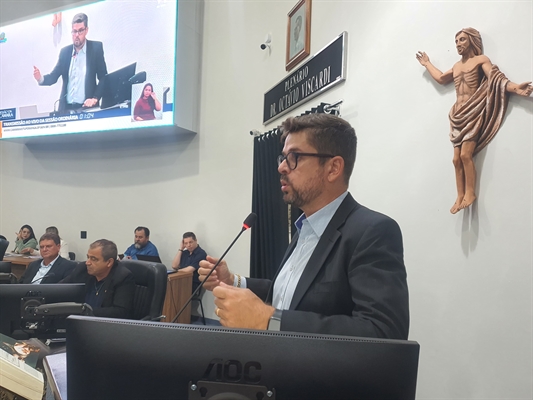 Dr. Leandro, afilhado político de Carlão, foi para o confronto direto com Campetti por conta das emendas impositivas (Foto: A Cidade)