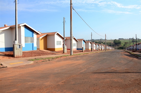 Obras de infraestrutura no acesso impedem inauguração das unidades