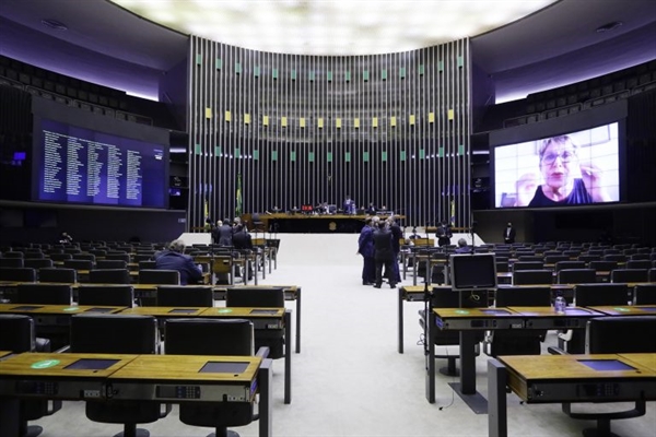 Foram 366 votos a favor e 127 contra, com três abstenções (Foto: Najara Araújo/Câmara dos Deputados)