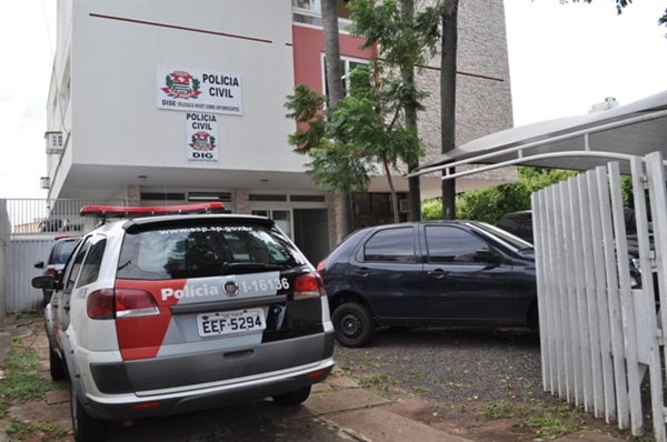 Adolescente é flagrado com drogas  dentro de escola estadual do município 