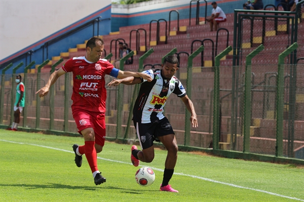 A Votuporanguense em sua pior partida no Paulista da Série A3 perdeu para a equipe do Capivariano e sai do G8 do campeonato (Foto: Rafael Bento/CAV)