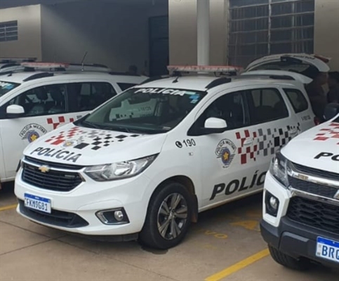 Suspeito foi preso pela Polícia Militar após agredir a companheira; vítima apresentava lesões e solicitou medida protetiva.(Crédito: Divulgação)