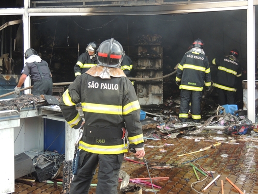 Prédio também não possuía o alvará da Prefeitura