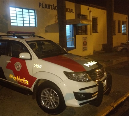 O jovem foi encaminhado para a Central de Flagrantes, onde o delegado de plantão arbitrou uma fiança de R$ 2 mil (Foto: Divulgação/Polícia Militar)