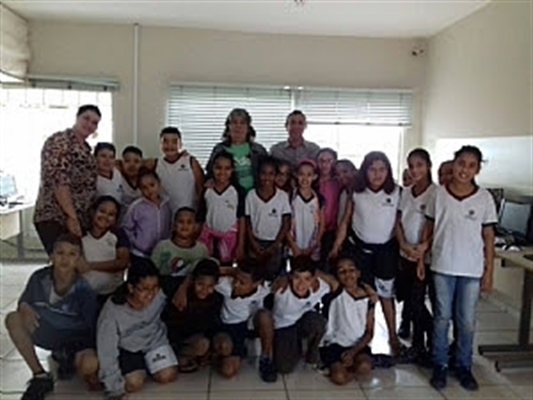Alunos do projeto Maritaca participam de palestra sobre a história de Votuporanga