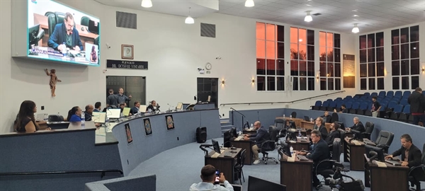 Cinco projetos estão na pauta de votação da sessão, que começa às 18h e poderá ser acompanhada presencialmente e pelos canais oficiais do Legislativo  Foto: A Cidade