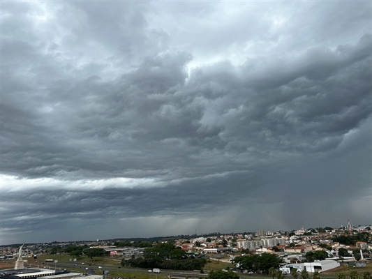 Com a aproximação do inverno, os fenômenos de frentes frias devem aumentar, abaixando a temperatura na cidade com mais frequência  Foto: A Cidade