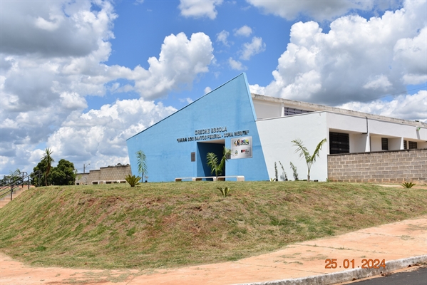 Localizada no coração da comunidade, a creche está pronta para receber os pequenos estudantes (Foto: Prefeitura de Cosmorama)