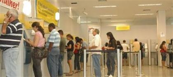 Bancos locais desembolsam R$5mil com multas