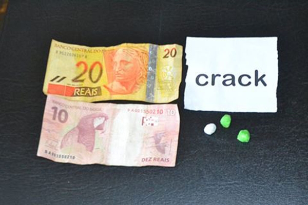 Rapaz de 19 anos é detido por tráfico de entorpecentes
