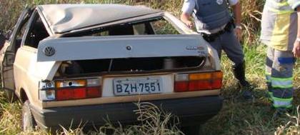 Homem de 68 anos morre em capotamento na região