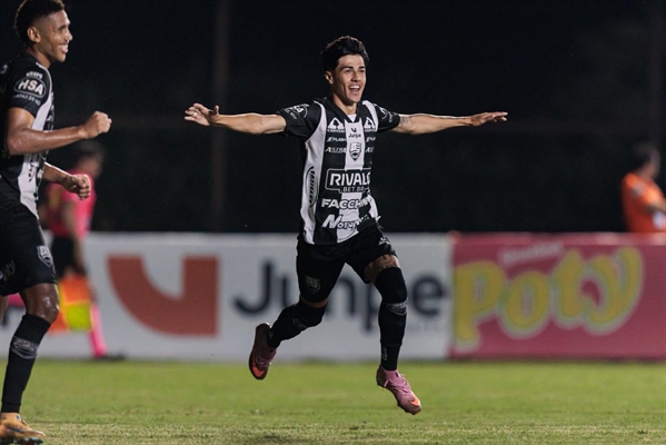 A Votuporanguense do atacante Hugo volta a jogar amanhã de manhã pelo Campeonato Paulista da Série A2. Foto: Rapha Marques