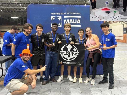 A equipe conseguiu medalha de bronze na competição estadual   Foto: Arquivo Pessoal