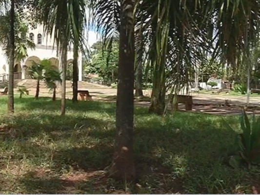 Adolescentes estavam na Praça da Matriz quando foram sequestrados (Foto: Reprodução/TV TEM)